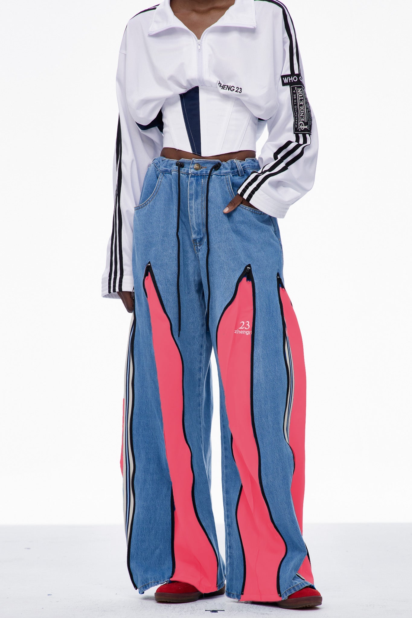 Caprina Deconstruct Zipper Jeans In Pink
