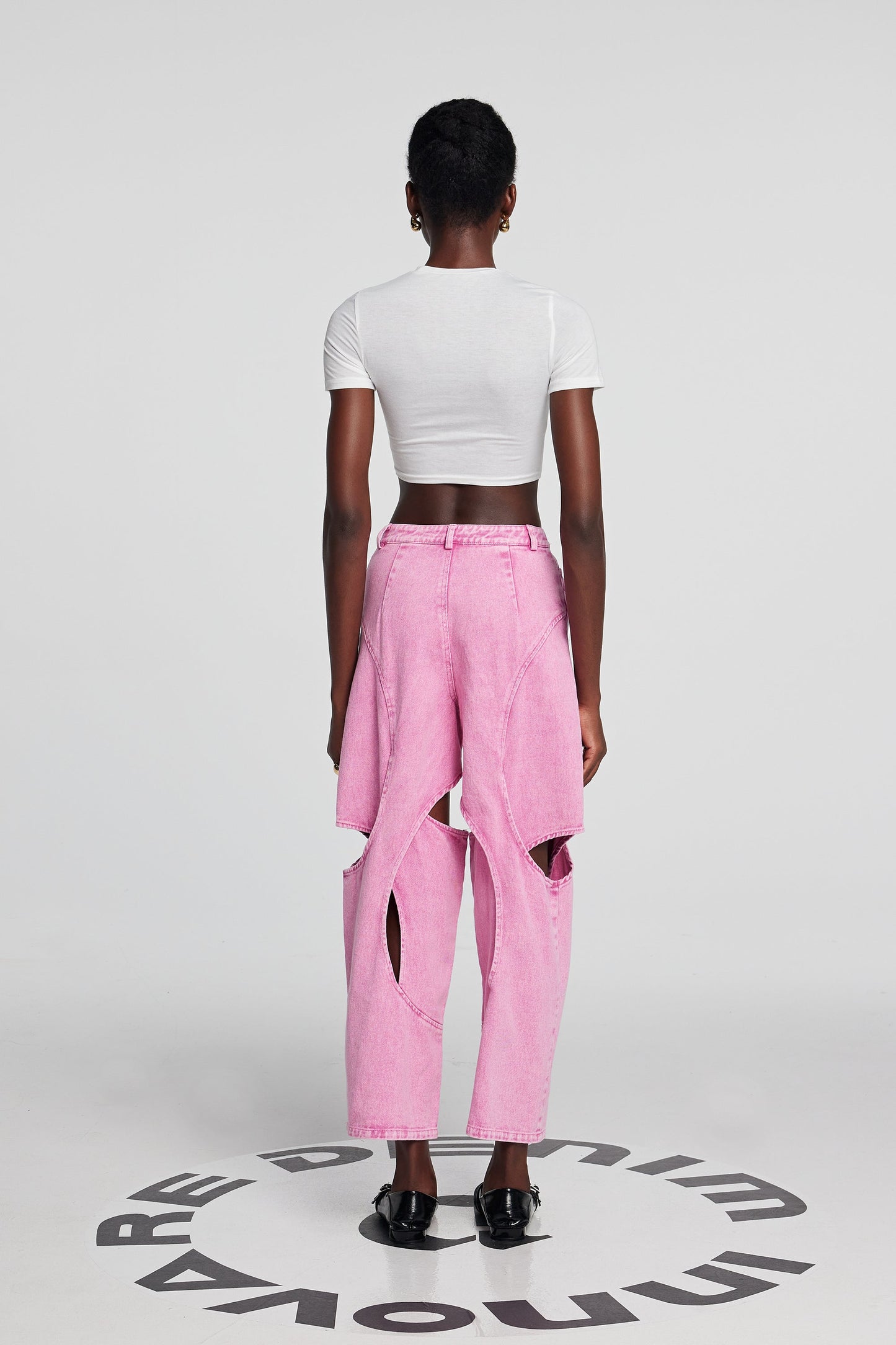 Lyric Cutout Cross Jeans In Pink