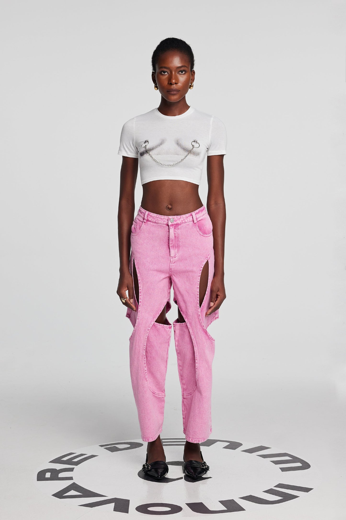 Lyric Cutout Cross Jeans In Pink