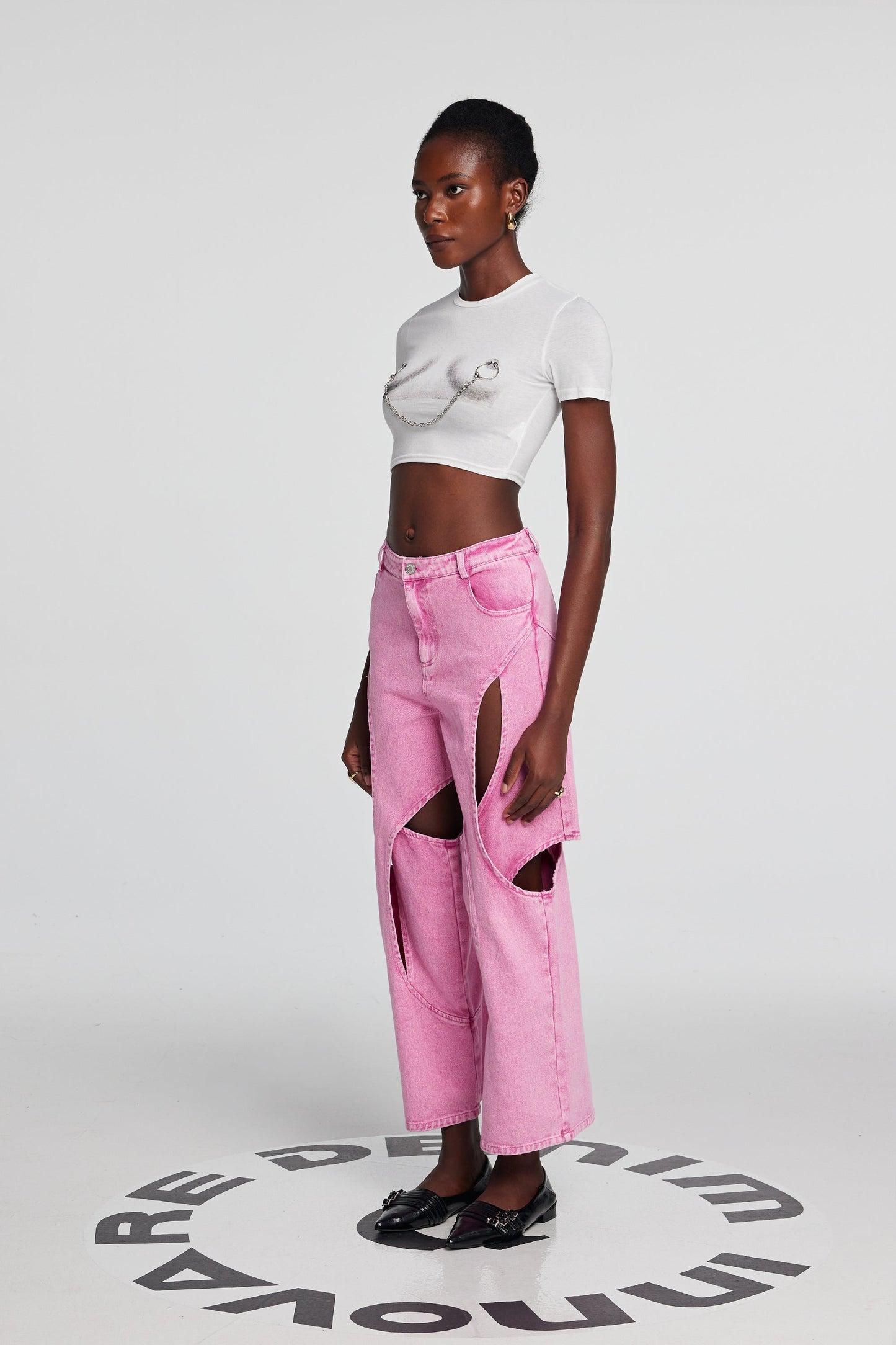 Lyric Cutout Cross Jeans In Pink