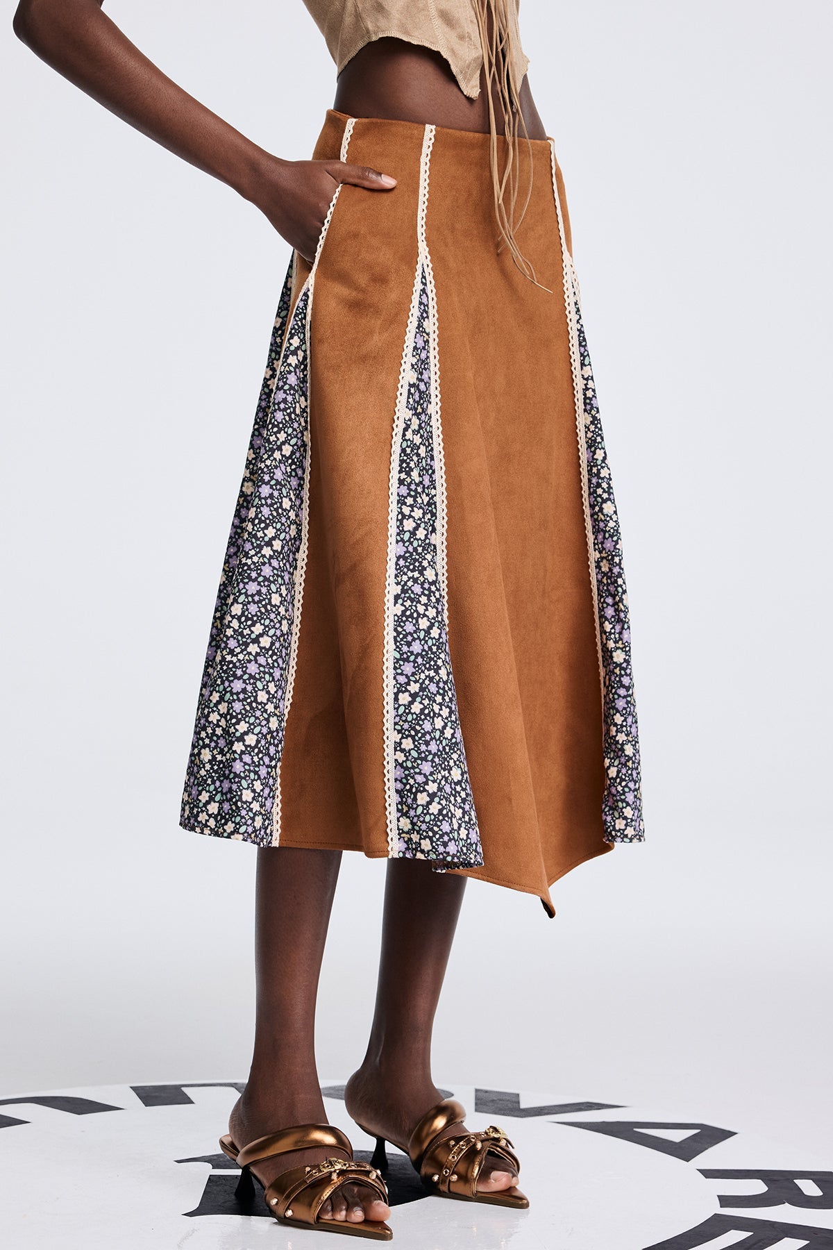 Aoko Suede Floral Split Skirt
