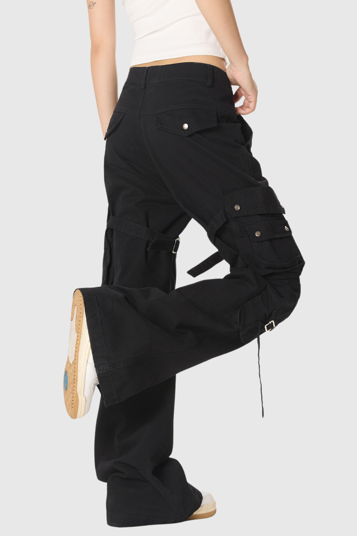 Braeden Pocket Cargo Jeans In Black