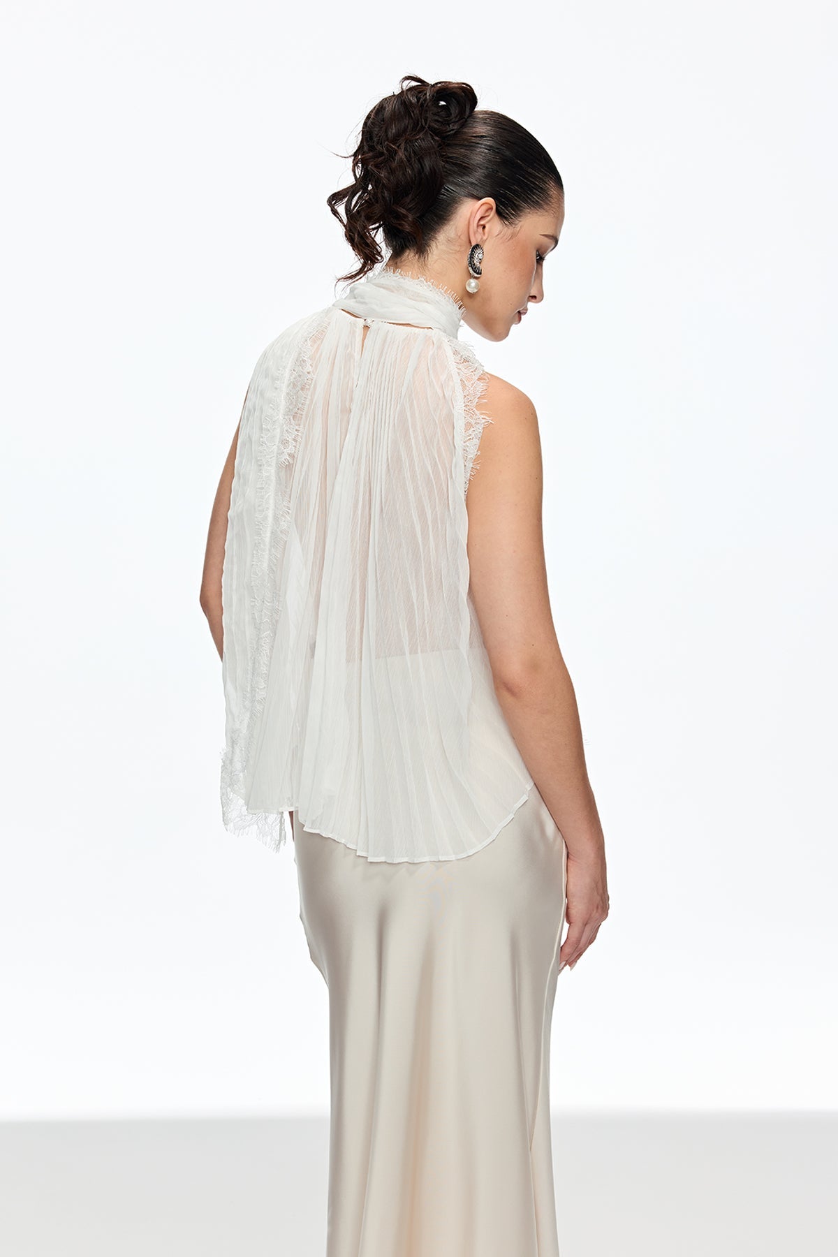 Calixta Pearl Sleeveless Skirt Set